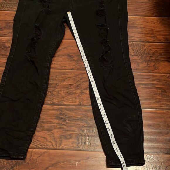 Torrid Black Distressed Ripped Bombshell Skinny Jeans - Picture 6 of 14